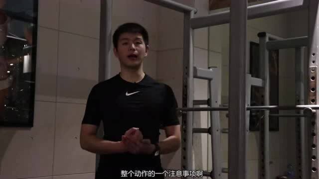 杠铃硬拉怎么练?姿势一定要正确,高效锻炼背阔肌