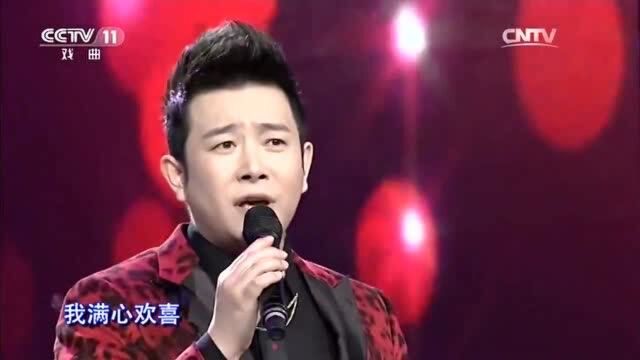 著名歌唱家张羽演唱经典歌曲《你的眼神》,婉转动听,沁人心脾