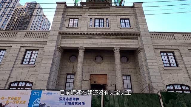 实拍天津德云社总部,整栋大楼都是德云社的,德云社大楼太霸气