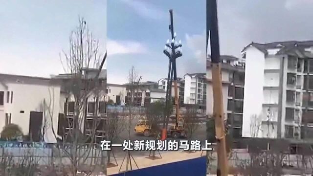 工人无意拍下可怕一幕,吊车施工过程中吊绳断裂,真是吓出一身汗