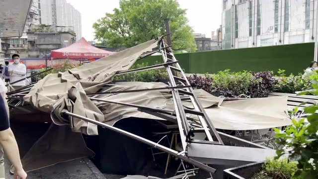 【视频】广州解除雷雨大风气象灾害应急响应,此前黄埔天河白云实测到冰雹