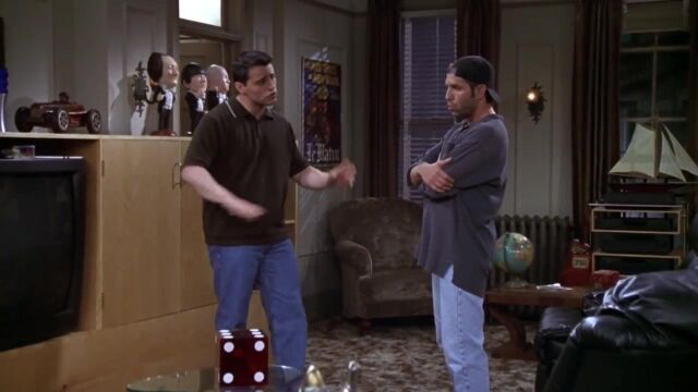 116Friends Joey and Chandler Get Robbed