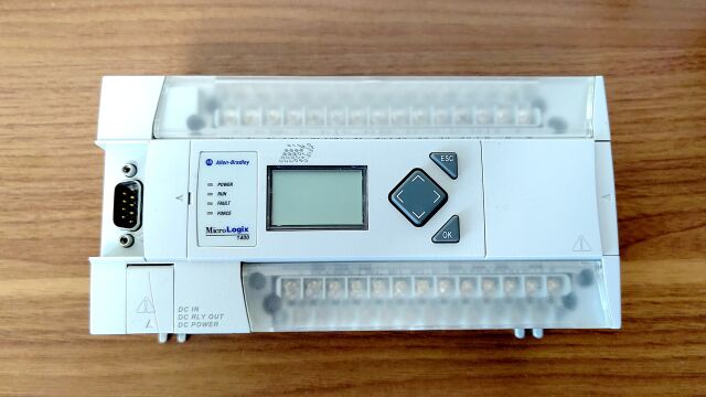 罗克韦尔AB MicroLogix1400系列PLC实现以太网开放式通信服务器视频教程