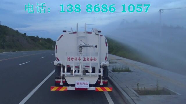 建筑工程洒水车厂家 12吨工程洒水车价格报价多少钱