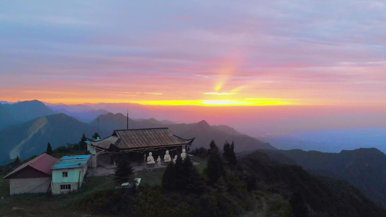 云蒸霞蔚气象万千!绵竹白云山四季美景刷屏全网 #创建天府旅游名县