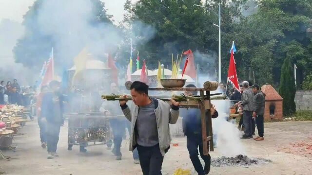 震憾!实拍化州年例“游神”,实在时隔三年,重回热闹!