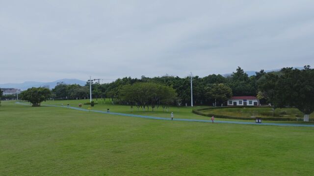 红河开远幸福大草原凤凰湖公园航拍,视频素材:画视记官网