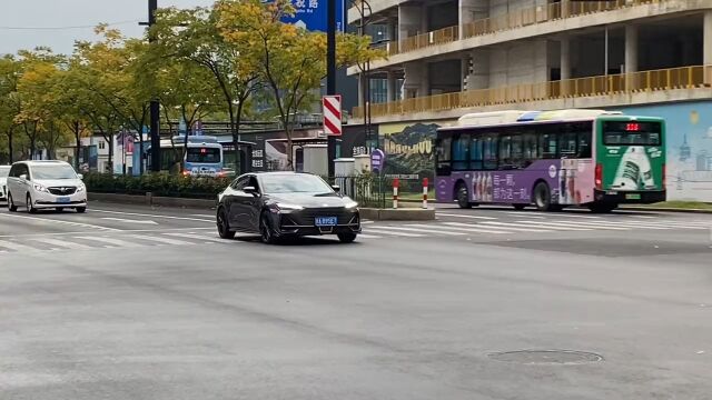 国产车合集91中国品牌在崛起,一起来支持国产车,长安UNIV、长安75plus、长安欧尚X7Plus、五菱凯捷,长安和五菱,谁是国货之光