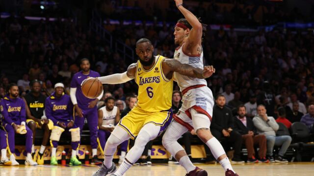 倾其所有！詹姆斯仅休4秒创8大纪录：突破8千分！历史最老40+