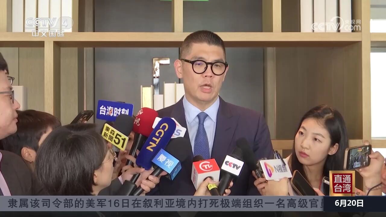 连胜文返台后重申:做堂堂正正中国人