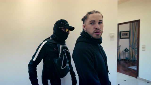 Oblak (Clip officiel)