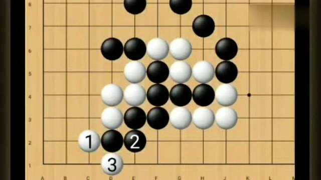 围棋:又见黄莺扑蝶,也许在实战中会与它擦肩而过.