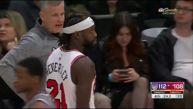 国王vs公牛第4节英文原声回放