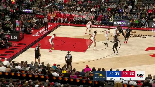 老东家的篮筐还是熟悉!鲍维尔连续高难度突破如履平地