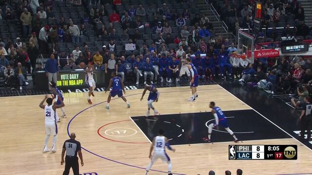 开启三分模式 费城三人连飚3记三分