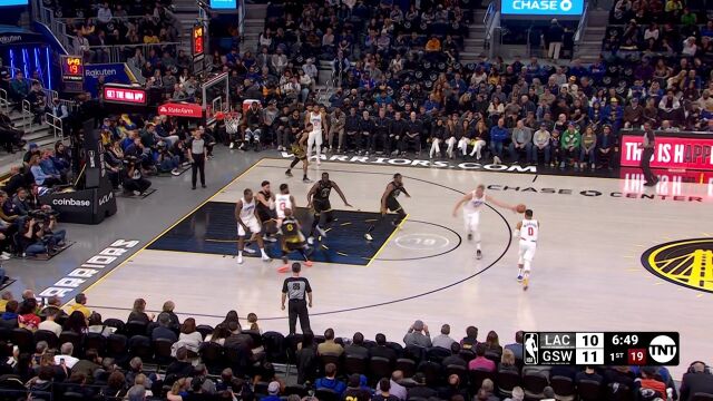 有点子个性在里面 威少大空位几次拒投