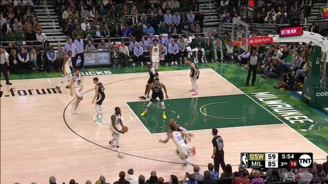 松一点就要付出代价 库里里突外投连得5分