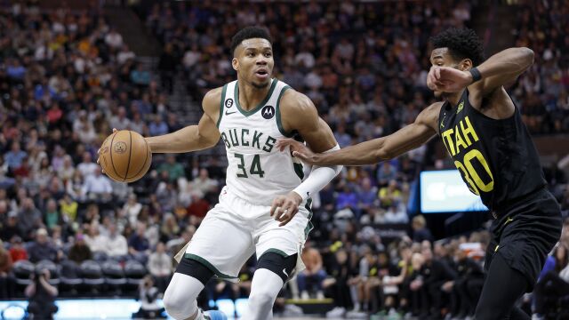 雄鹿144-116爵士 雄鹿六人上双三人20+轻取爵士