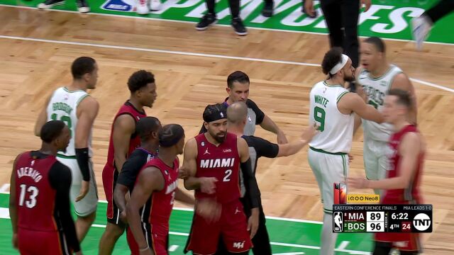 来看看谁比较硬！ 巴特勒强势打成2+1后挑衅格威互相顶牛