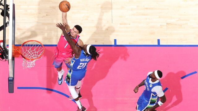 雄鹿vs奇才五佳球 字母纵贯全场死亡封盖 戴维斯不由分说暴力隔扣