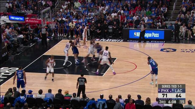 该我上场表演了！威少内线强攻予取予求豪取7分