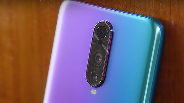 oppor17pro搭载骁龙710处理器,后置3摄,价位惊人