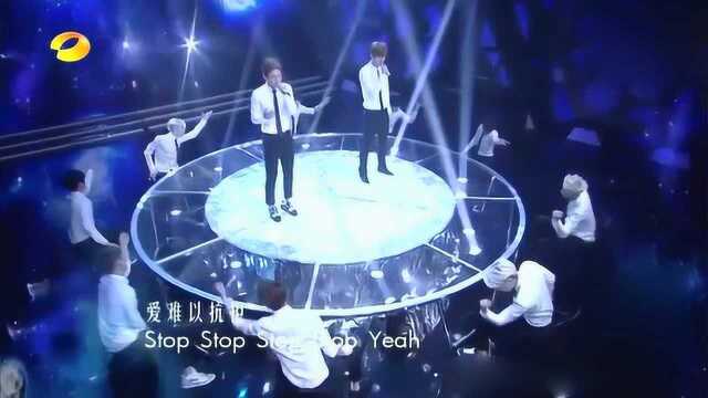 快乐大本营:EXO深情演绎《月光》,回忆满满,大爱那时候的EXO