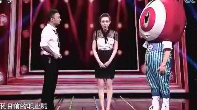 开门大吉:美女主持出场,小尼开心了!