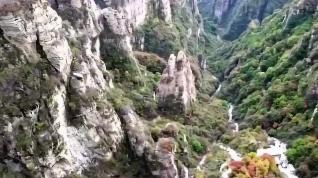 航拍中国:震撼的白石山,全国独一无二的大理岩峰林地貌