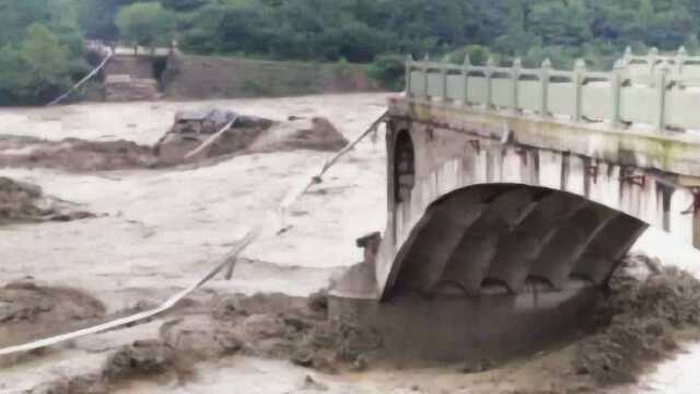 印度耗费40亿建造大坝,号称比三峡大坝难度更高,开闸4秒就决堤了!