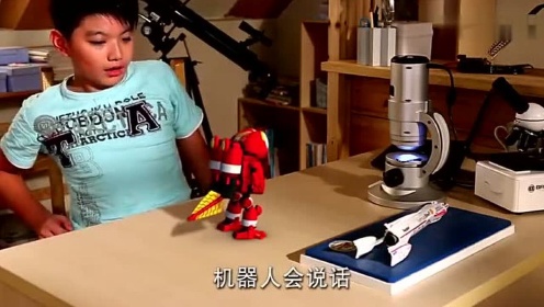 机器人手臂断了,没想到小主人自责落下眼泪