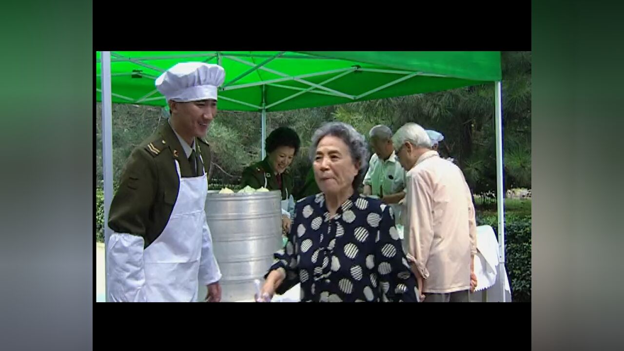 黑心商家食材不新鲜,首长发现后直接整治