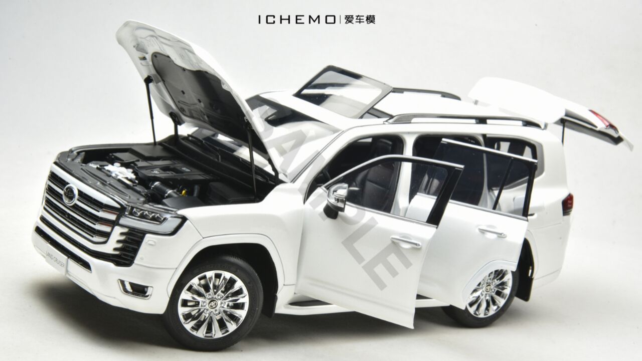 LCD 1:18 合金全开 Land Cruiser 300 ZX 装饰板样品模型