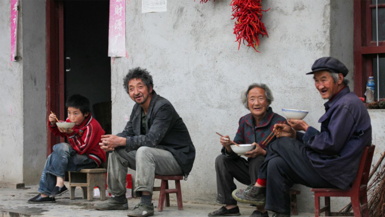 陕西凤县沙坝村:秦岭腹地的世外桃源,人工养殖娃娃鱼成游客必吃大菜