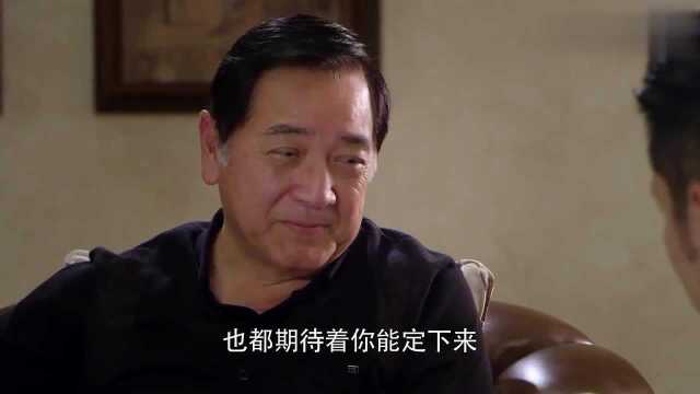 顾振宇跟董事长谈话,不料他提到一个人,董事长当场犯病晕倒了