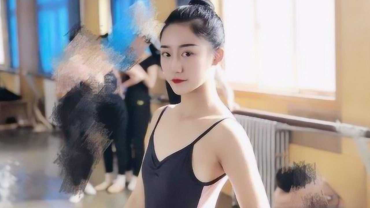 中国艺体女神因"挺胸照"走红,退役拒进娱乐圈,美到让人舔屏!