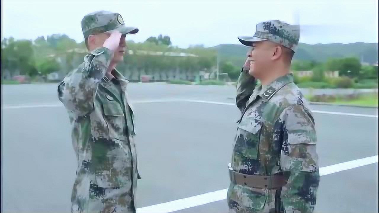 热血尖兵张小武哭了一夜劲都用完了班长竟说要越野跑