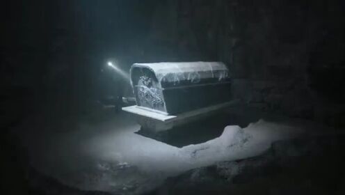 梦境解析，梦见被人追杀，躲进棺材躺着的深层含义与心理解析