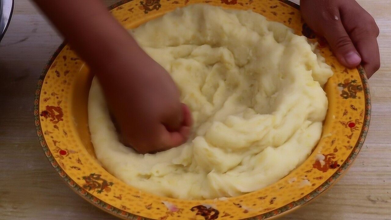 1280