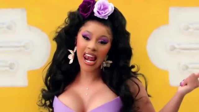 Cardi B卡迪碧feat新歌MV:Anitta Me Gusta