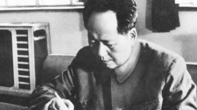 1948年,毛主席、蒋介石以及傅作义,开启一场攻心战