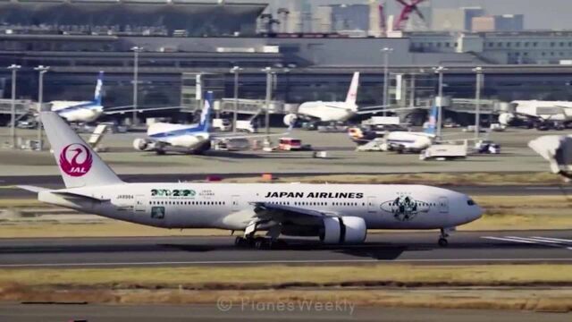 日本航空波音777200 生态天空 (EcoSkies) 计划彩绘机降落!