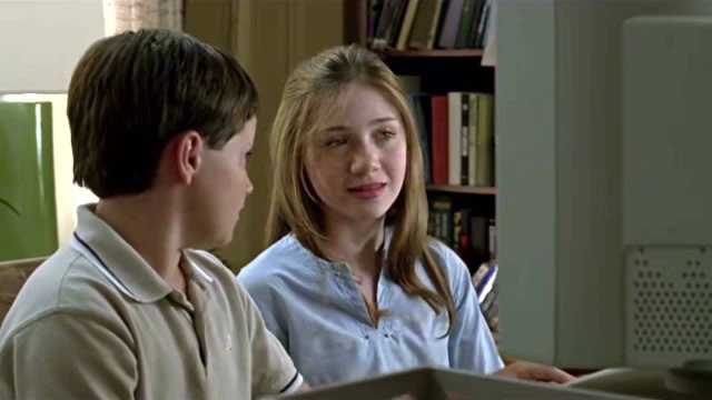 十岁小男孩的恋爱，让你体验最甜、最纯洁的爱情