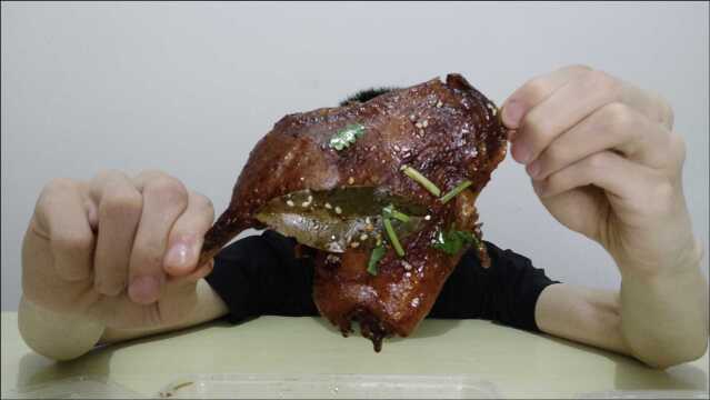 试吃菜饭骨头汤的鸭腿饭,鸭腿比脸还大,比沙县鸭腿饭吃得过瘾