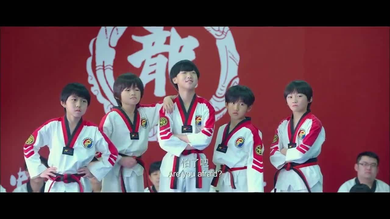 龙拳小子精彩片段林秋楠挑战道馆高手功夫相当了得