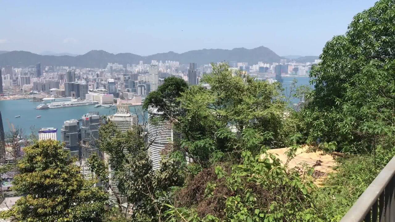 香港山顶白加道富人区最真实现状,实拍2022年5月7日,不敢置信