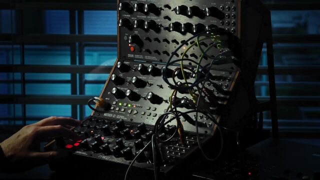 Moog Sound Studio 3  ' r e s e t '