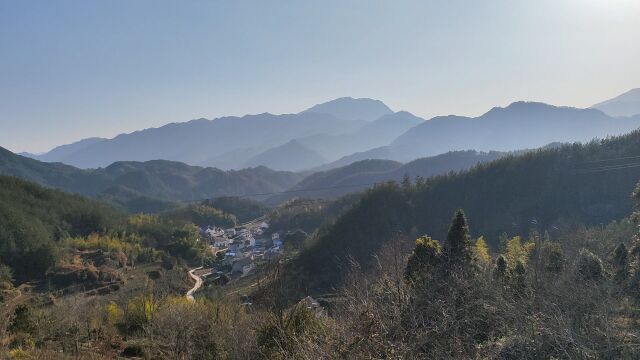 欣赏大别山风光