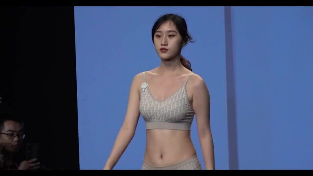 中国时尚内衣秀 4K 高挑美女模特 06