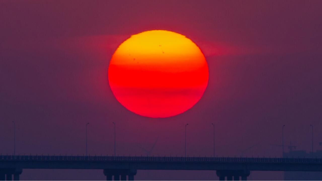 最美不过夕阳红!延时看松花江夕阳西下落日余晖